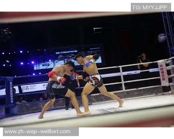 敖日格勒挑战鲍勃萨普谁能在擂台上笑到最后引发热议 敖日格勒挑战鲍勃萨普谁能在擂台上笑到最后引发热议